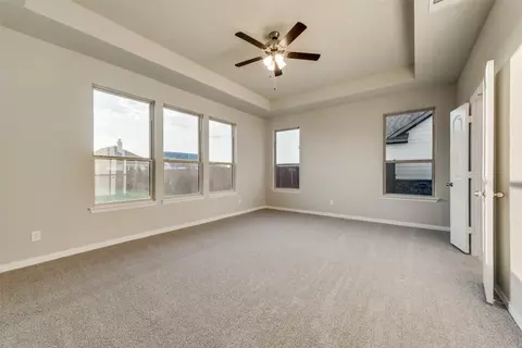 Living - 525 Smith Rd, Springtown, TX 76082 photo 4 of 4