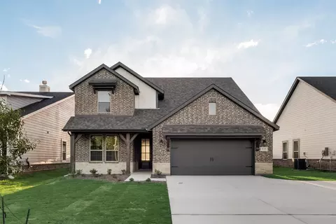 Exterior - 525 Smith Rd, Springtown, TX 76082 photo 5 of 10