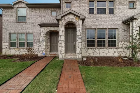 3441 Solana Cir, Denton, TX 76207