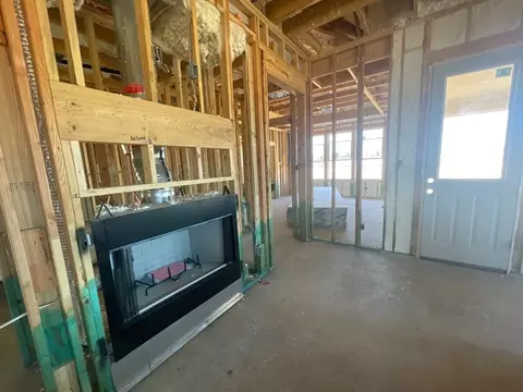 529 Smith Rd, Springtown, TX 76082 photo 4