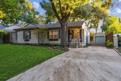 8735 Rexford Dr, Dallas, TX 75209