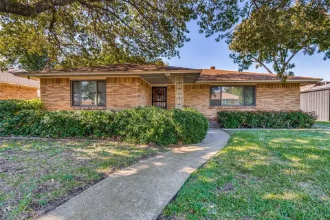 4911 Clear Creek Rd, Dallas, TX 75232