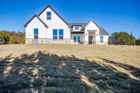 204 Constitution Ct, Weatherford, TX 76088