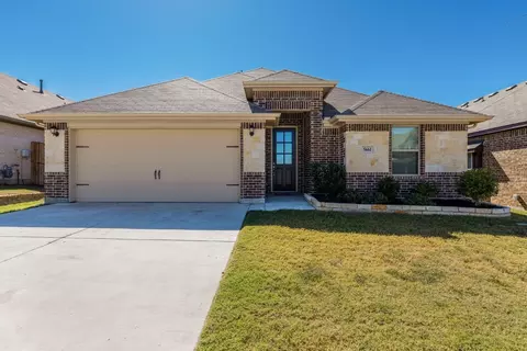 5661 Surry Mountain Trl, Fort Worth, TX 76179