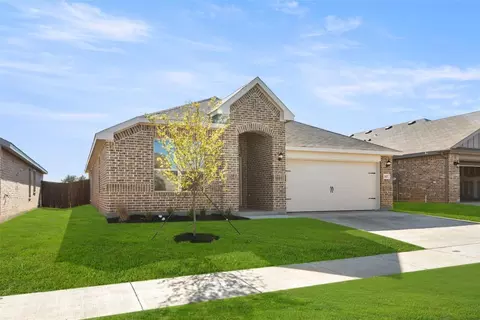 3437 Montego Bay Ln, Fort Worth, TX 76123