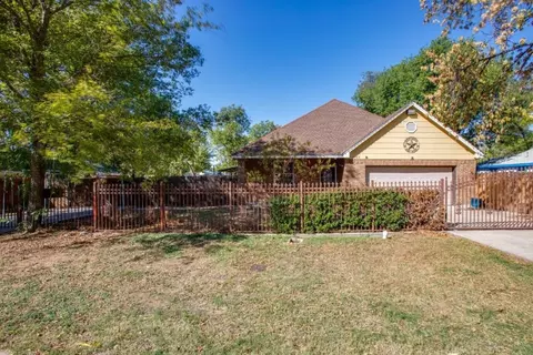 4925 Melodylane St, Fort Worth, TX 76137