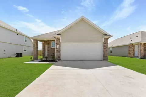 1113 Takeoff Ave, Fort Worth, TX 76131