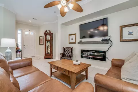 9601 Rivercrest Dr, Denton, TX 76207 photo 3