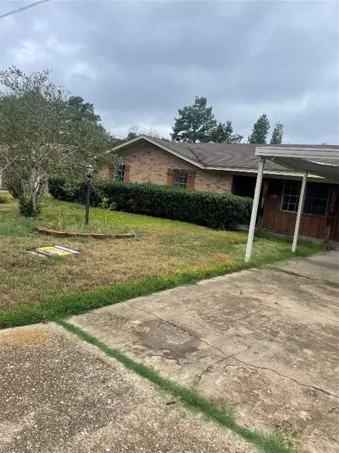 801 N Gary St, Gladewater, TX 75647
