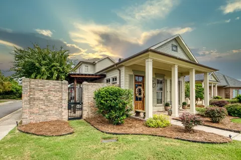 2715 E Crescent Cv, Shreveport, LA 71105