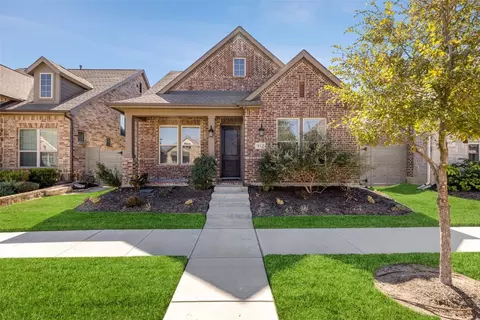 813 Lamp Post Ln, Argyle, TX 76226