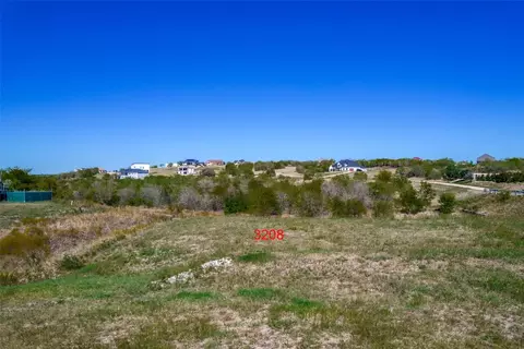 3208 Koscher Dr, Grand Prairie, TX 75104