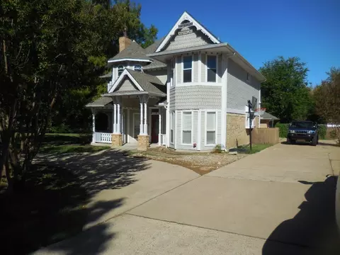 106 Owl Tree Trl, Greenville, TX 75402