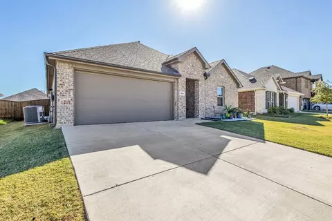 928 Philadelphia St, Fate, TX 75189