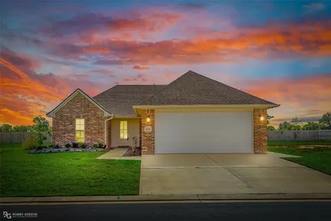414 Tina Renee Ln, Bossier City, LA 71111