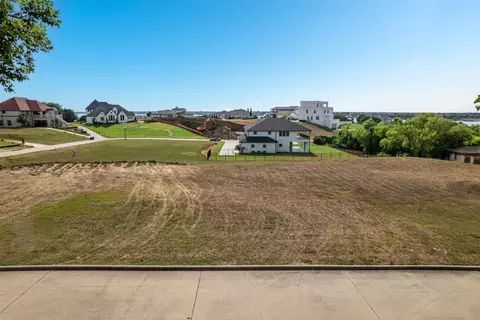 7405 Waters Edge Ct, The Colony, TX 75056