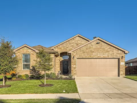 1117 Belsay Ln, Saginaw, TX 76131