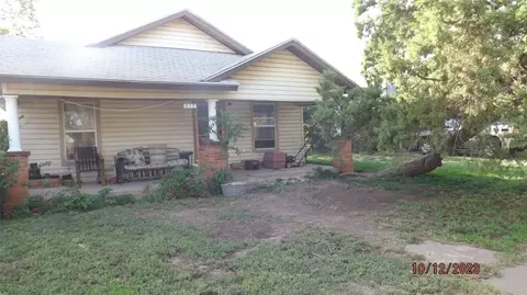 512 NW Avenue D, Hamlin, TX 79520