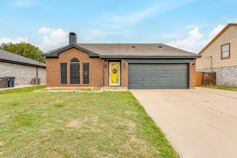 1217 Nelson Pl, Burleson, TX 76028