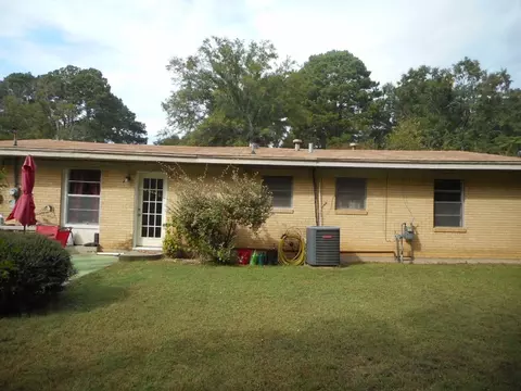 405 Park Dr, Springhill, LA 71075 photo 5