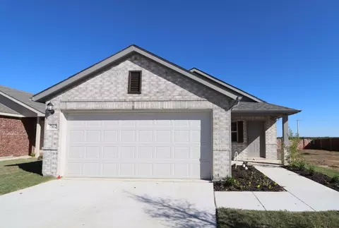 7112 Calshot Rd, Pilot Point, TX 76258