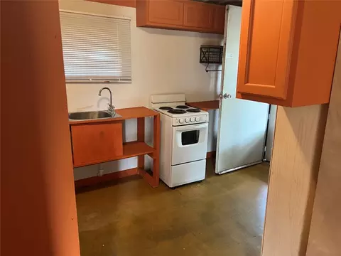 823 E Jackson St, Paris, TX 75460 photo 6