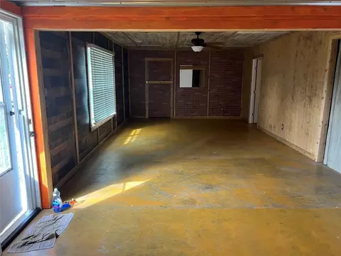 823 E Jackson St, Paris, TX 75460 photo 9