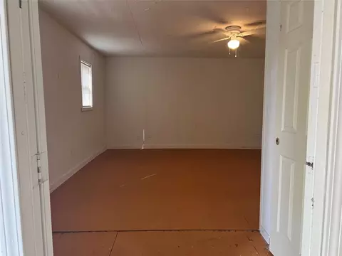 823 E Jackson St, Paris, TX 75460 photo 17