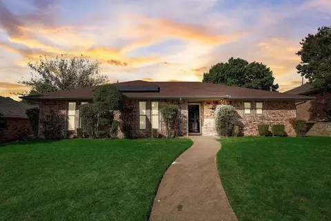 2158 Blueridge Dr, Duncanville, TX 75137