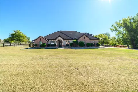 14220 Rising Spring Rd, Haslet, TX 76052