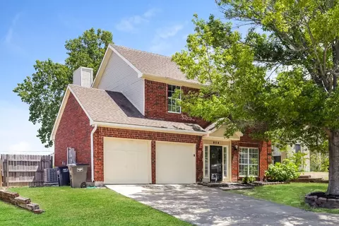 813 Lionel Way, Fort Worth, TX 76108