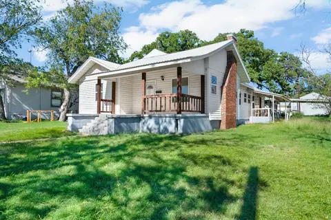 711 E 22nd St, Cisco, TX 76437