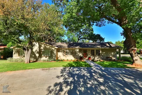 1002 S Leggett Dr, Abilene, TX 79605