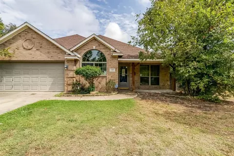 540 Pecan Dr, Irving, TX 75061