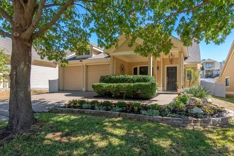 405 Creekview Dr, Anna, TX 75409
