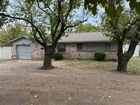 115 S Dick Price Rd, Kennedale, TX 76060