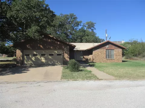 2116 W Commerce St, Eastland, TX 76448