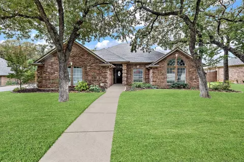1516 Highland Oaks Dr, Keller, TX 76248