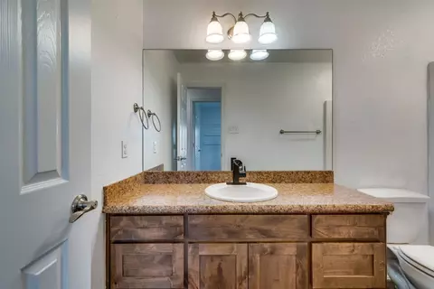 319 Blakney St, Cleburne, TX 76031 photo 40