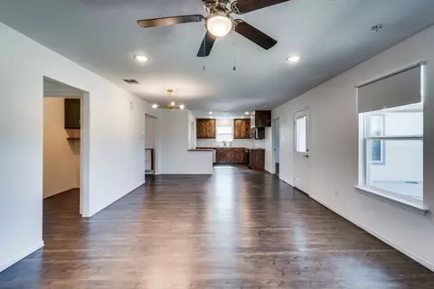 319 Blakney St, Cleburne, TX 76031 photo 24