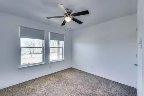 319 Blakney St, Cleburne, TX 76031 photo 37