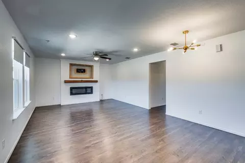 319 Blakney St, Cleburne, TX 76031 photo 22