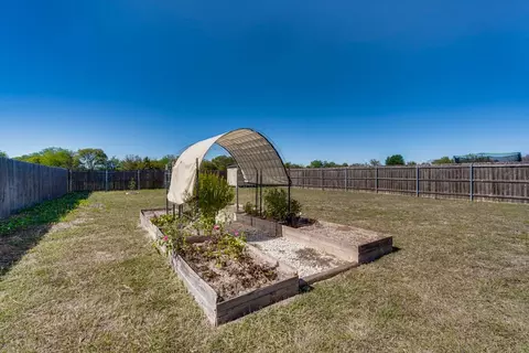 319 Blakney St, Cleburne, TX 76031 photo 13