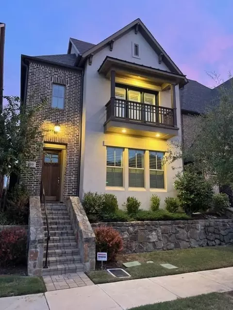200 Skystone Dr, Irving, TX 75038
