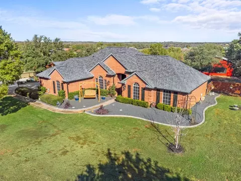 105 Bolivar Dr, Weatherford, TX 76085