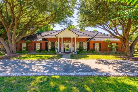 400 Timberlake Dr, Azle, TX 76020