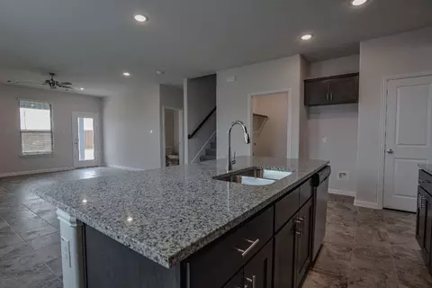 133 Trinity St, Grandview, TX 76050 photo 11