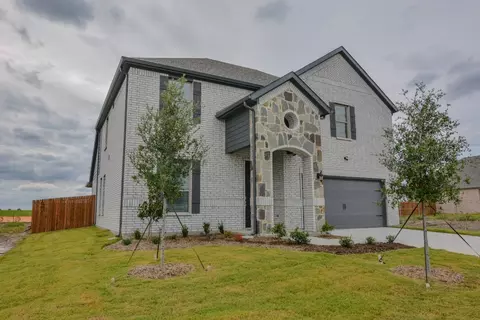 133 Trinity St, Grandview, TX 76050 photo 4