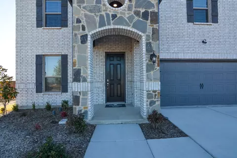 133 Trinity St, Grandview, TX 76050 photo 3