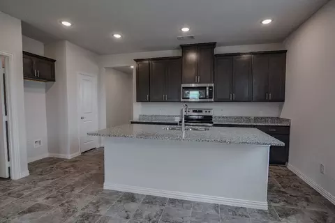 133 Trinity St, Grandview, TX 76050 photo 8